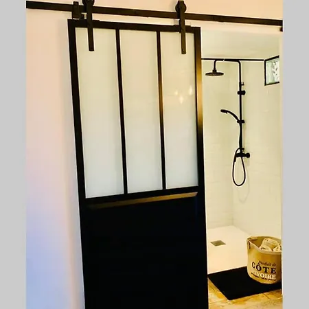 Centre De Pour 4 Personnes Piscine Et Tennis