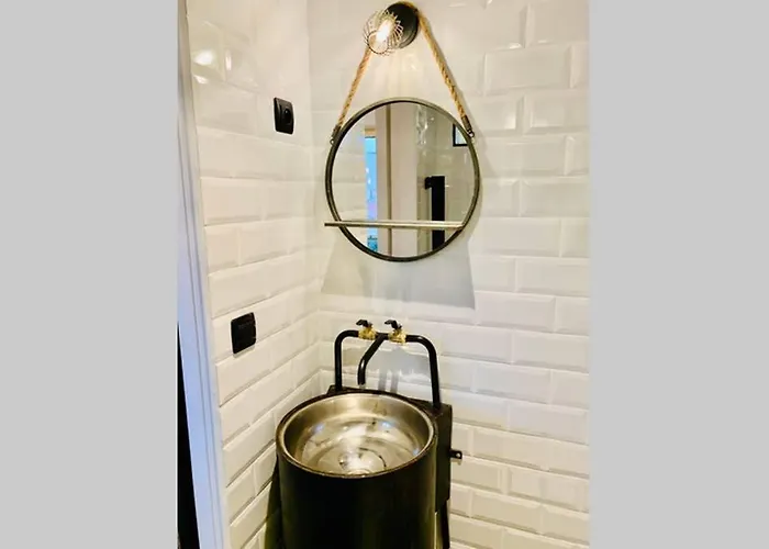 Centre De Pour 4 Personnes Piscine Et Tennis Apartment *